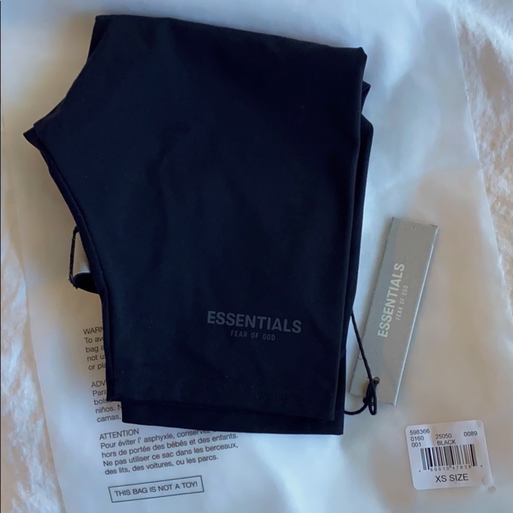 Essentials Biker Short